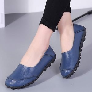 Tenjoy Women’s Comfort Leather Loafers Casual Moccasins Driving Flats Shoes